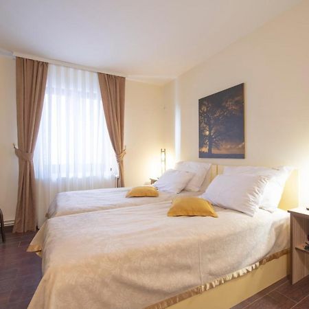 Club Satelit Zlatibor Hotel Buitenkant foto