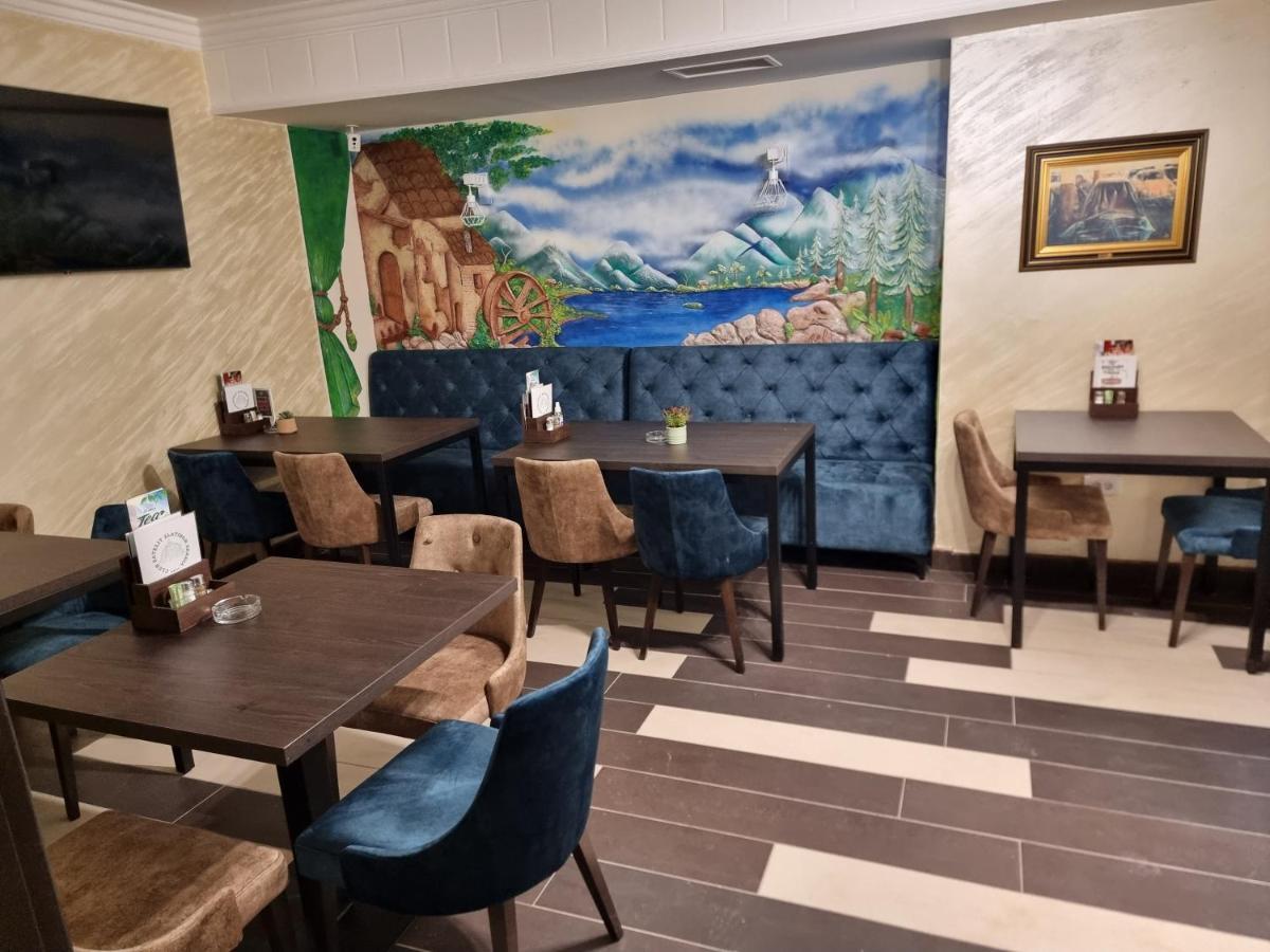 Club Satelit Zlatibor Hotel Buitenkant foto