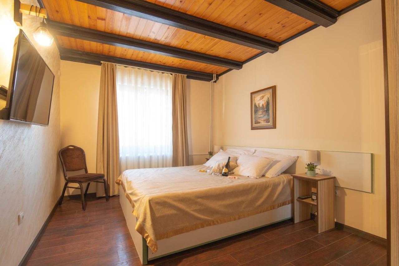 Club Satelit Zlatibor Hotel Buitenkant foto