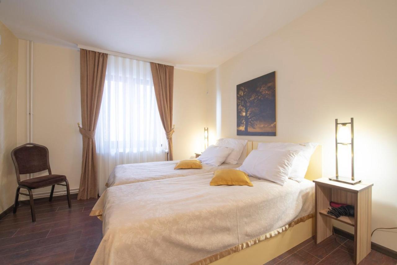 Club Satelit Zlatibor Hotel Buitenkant foto