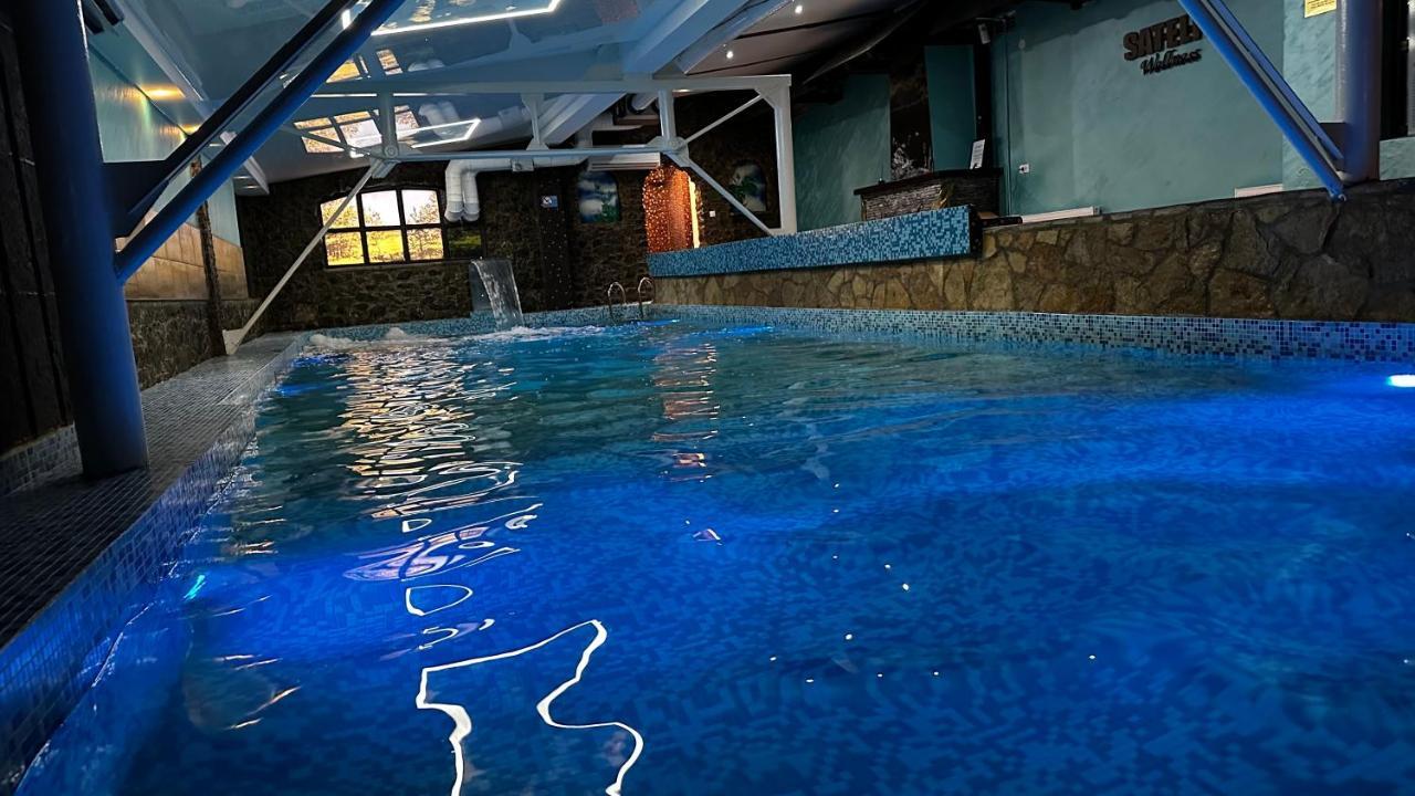 Club Satelit Zlatibor Hotel Buitenkant foto