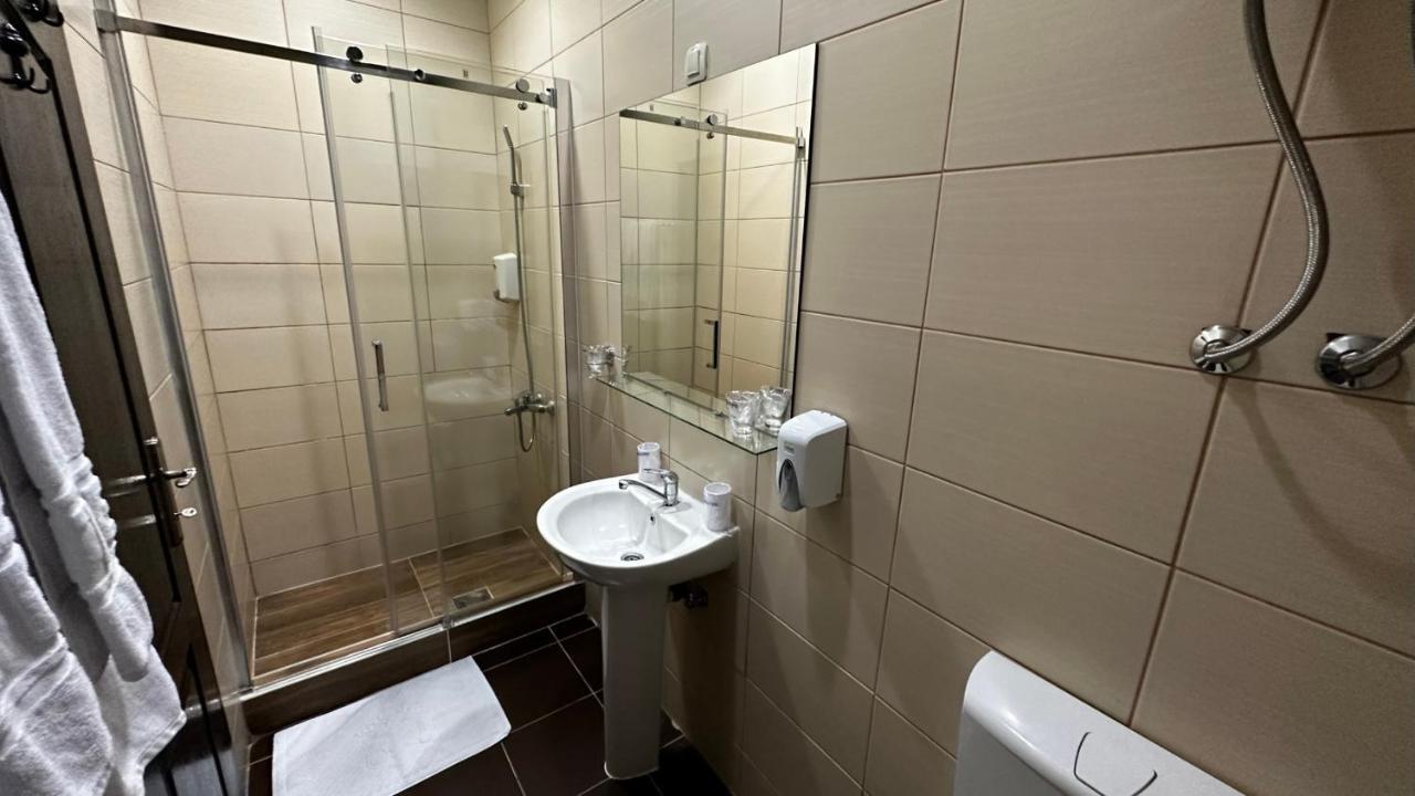 Club Satelit Zlatibor Hotel Buitenkant foto
