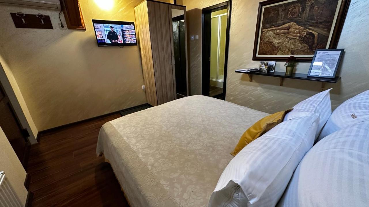 Club Satelit Zlatibor Hotel Buitenkant foto